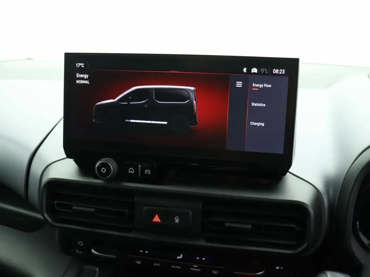 2024-vauxhall-combo-life-e-ultimate-big-34