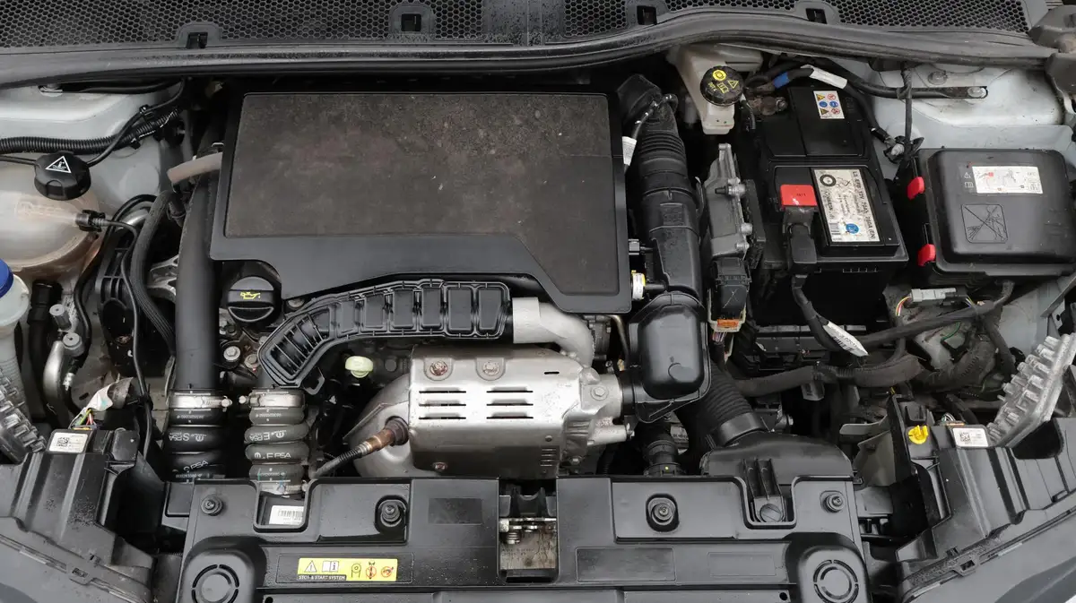 2022-ds-ds-3-crossback-12-puretech-rivoli-130ps-big-19