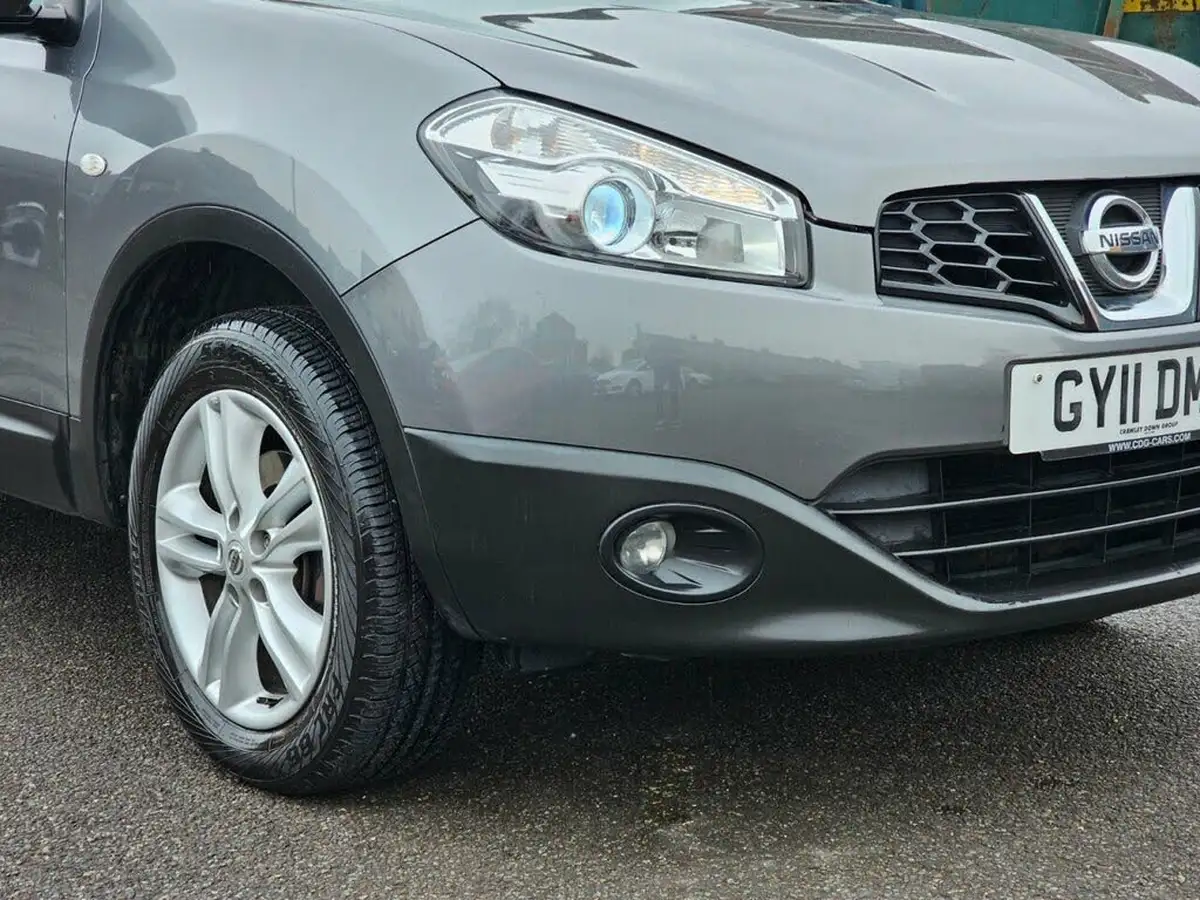 2011-nissan-qashqai-20-acenta-big-40