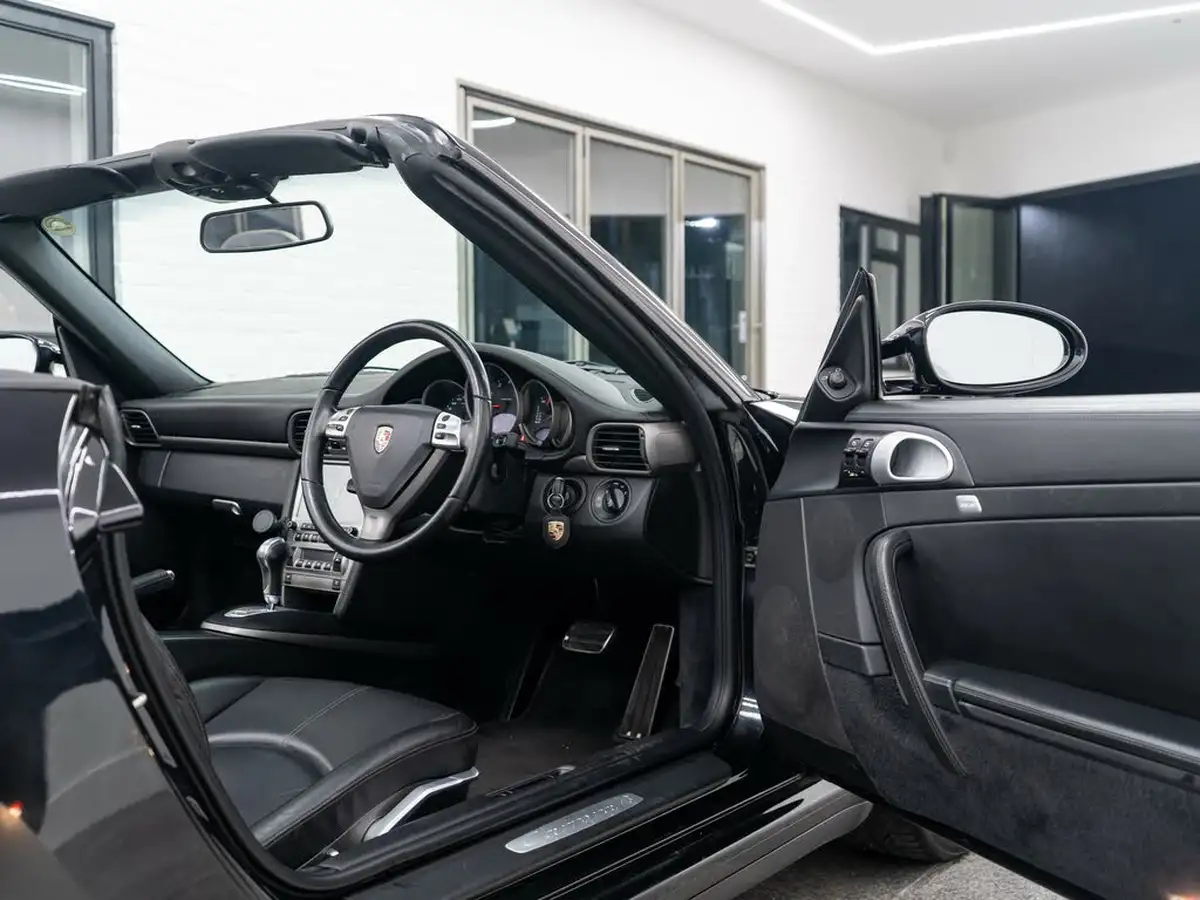 2008-porsche-911-36-carrera-4-tiptronic-s-cabriolet-big-4