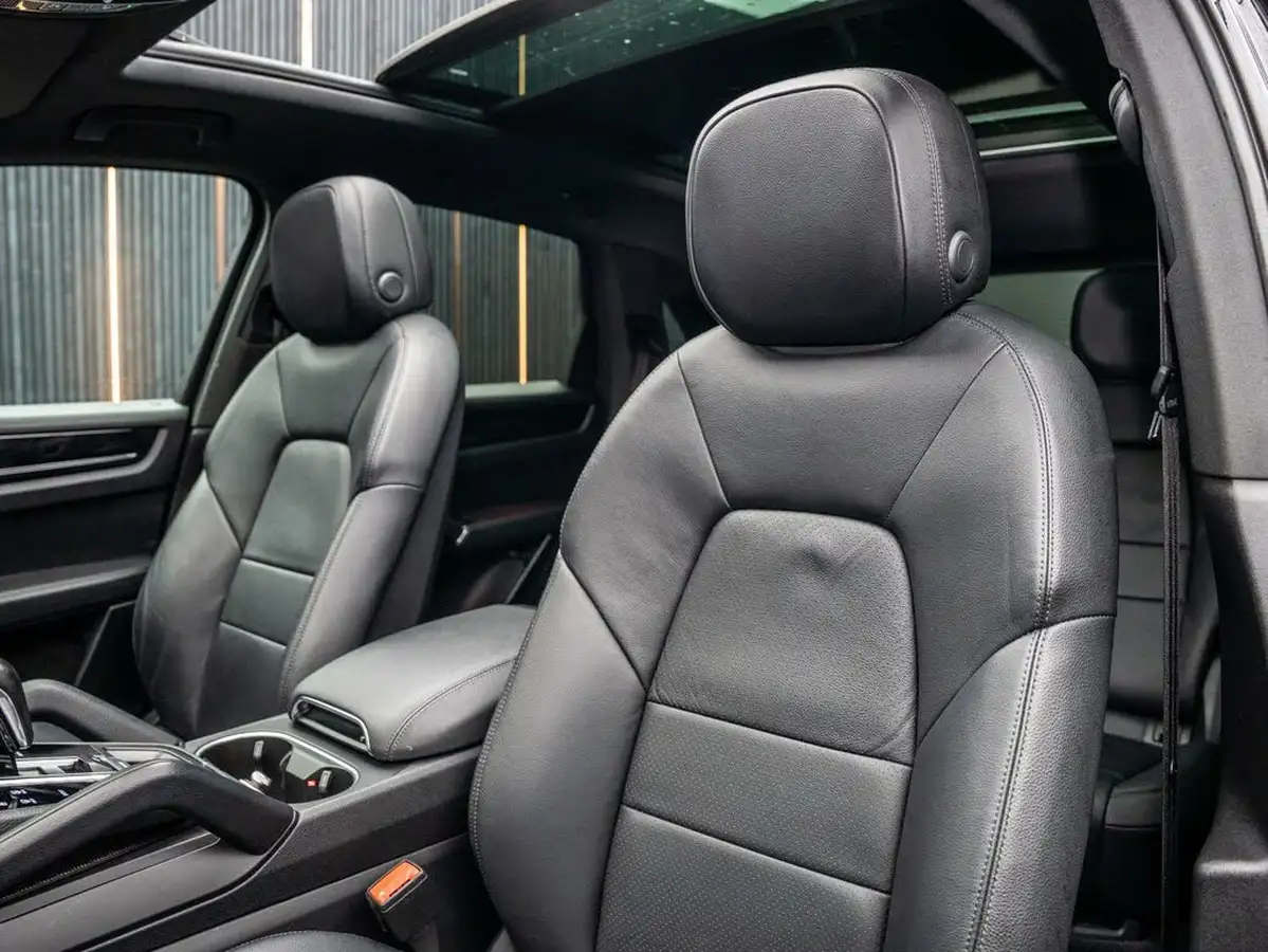 2020-porsche-cayenne-30-v6-s-big-26