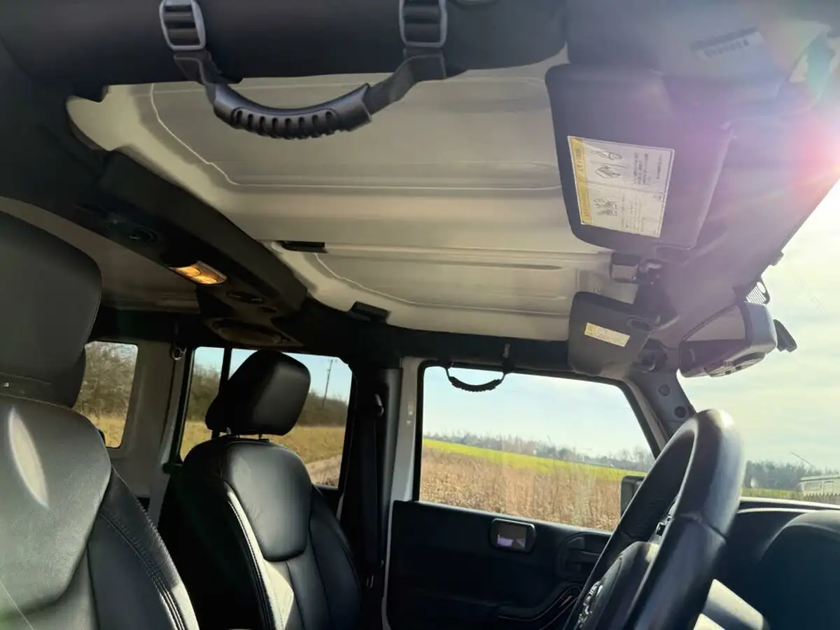 2014-jeep-wrangler-36-overland-v6-unlimited-5d-big-76
