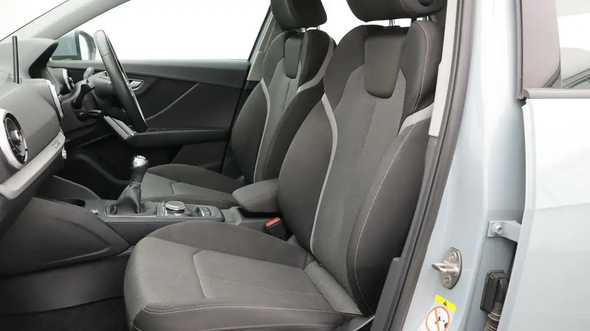 2021-audi-q2-10-30-tfsi-sport-big-14