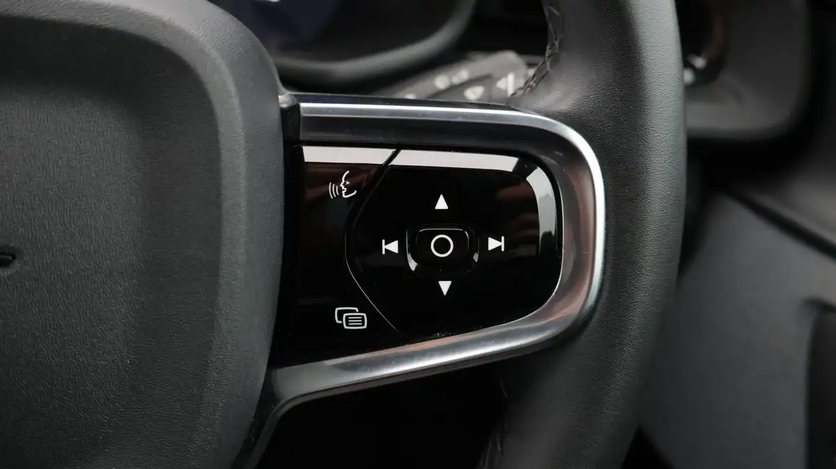 2021-polestar-polestar-2-e-ps2-165kw-standard-single-plus-hatchback-big-24