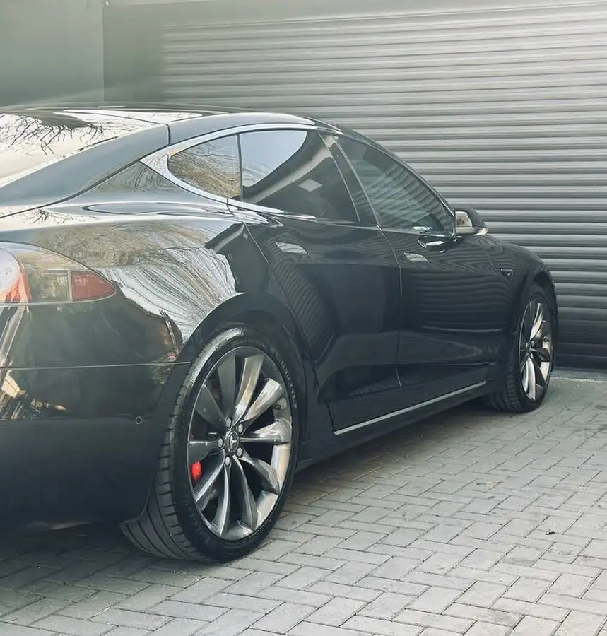 2018-tesla-model-s-e-p100dl-big-25