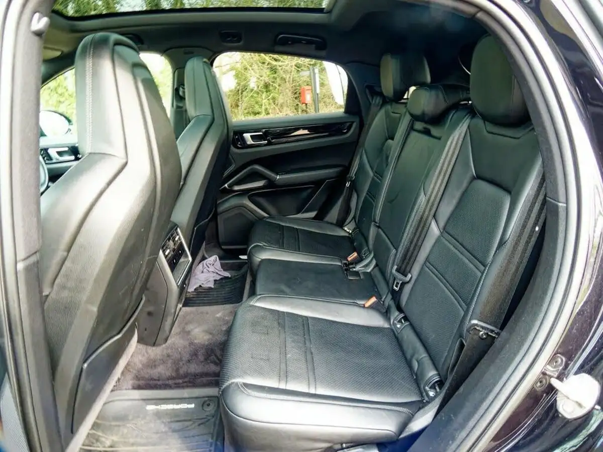 2020-porsche-cayenne-30-v6-coupe-big-28