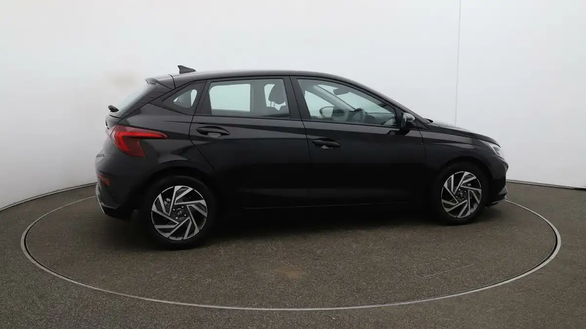 2024-hyundai-i20-10-t-gdi-advance-big-49