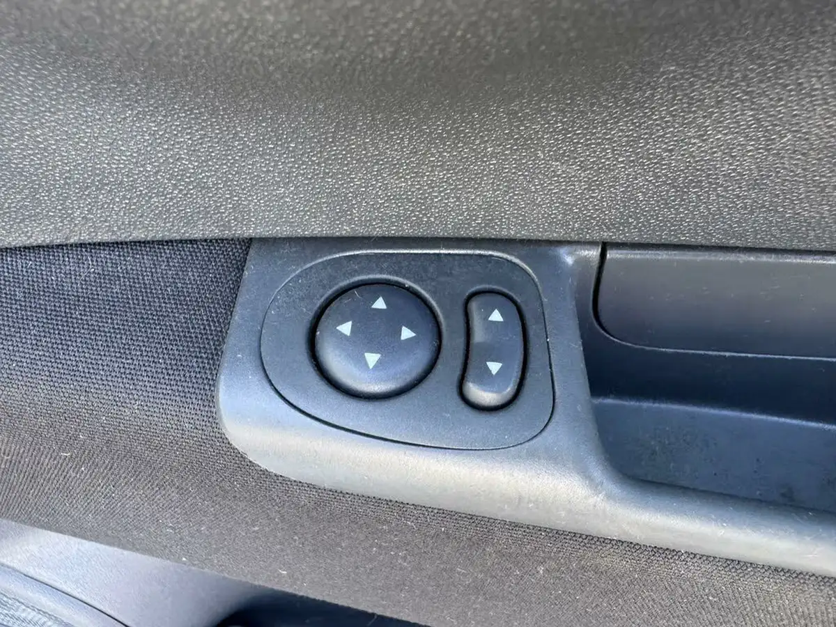 2014-fiat-500-12-lounge-big-26