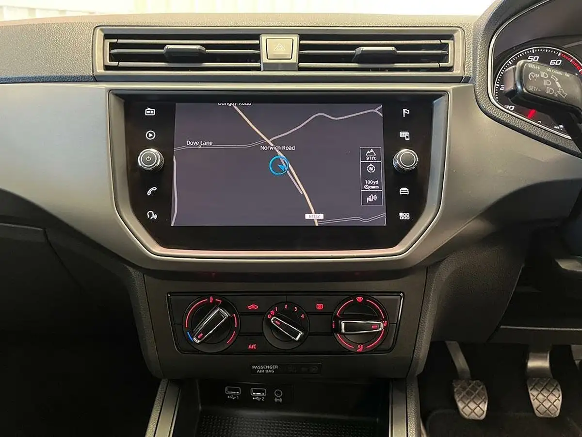 2018-seat-ibiza-10-tsi-se-technology-big-24