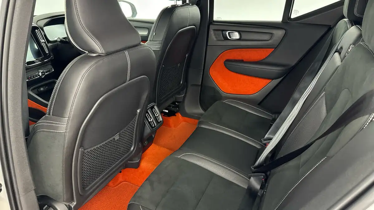 2019-volvo-xc40-20-t5-r-design-pro-big-13