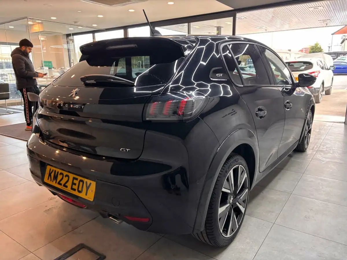 2022-peugeot-208-12-puretech-gt-100bhp-big-9