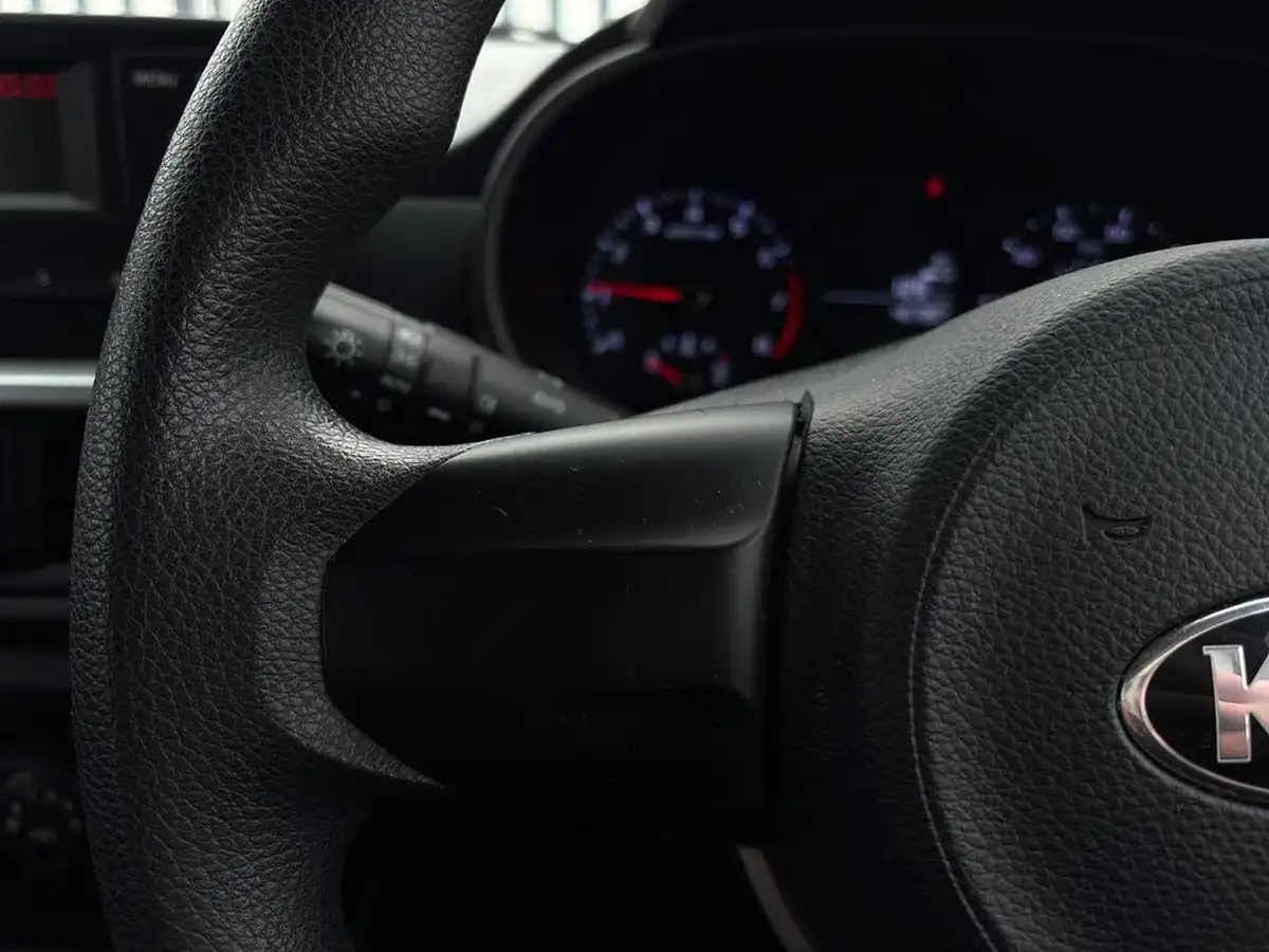 2018-kia-picanto-10-1-65bhp-adap-big-15