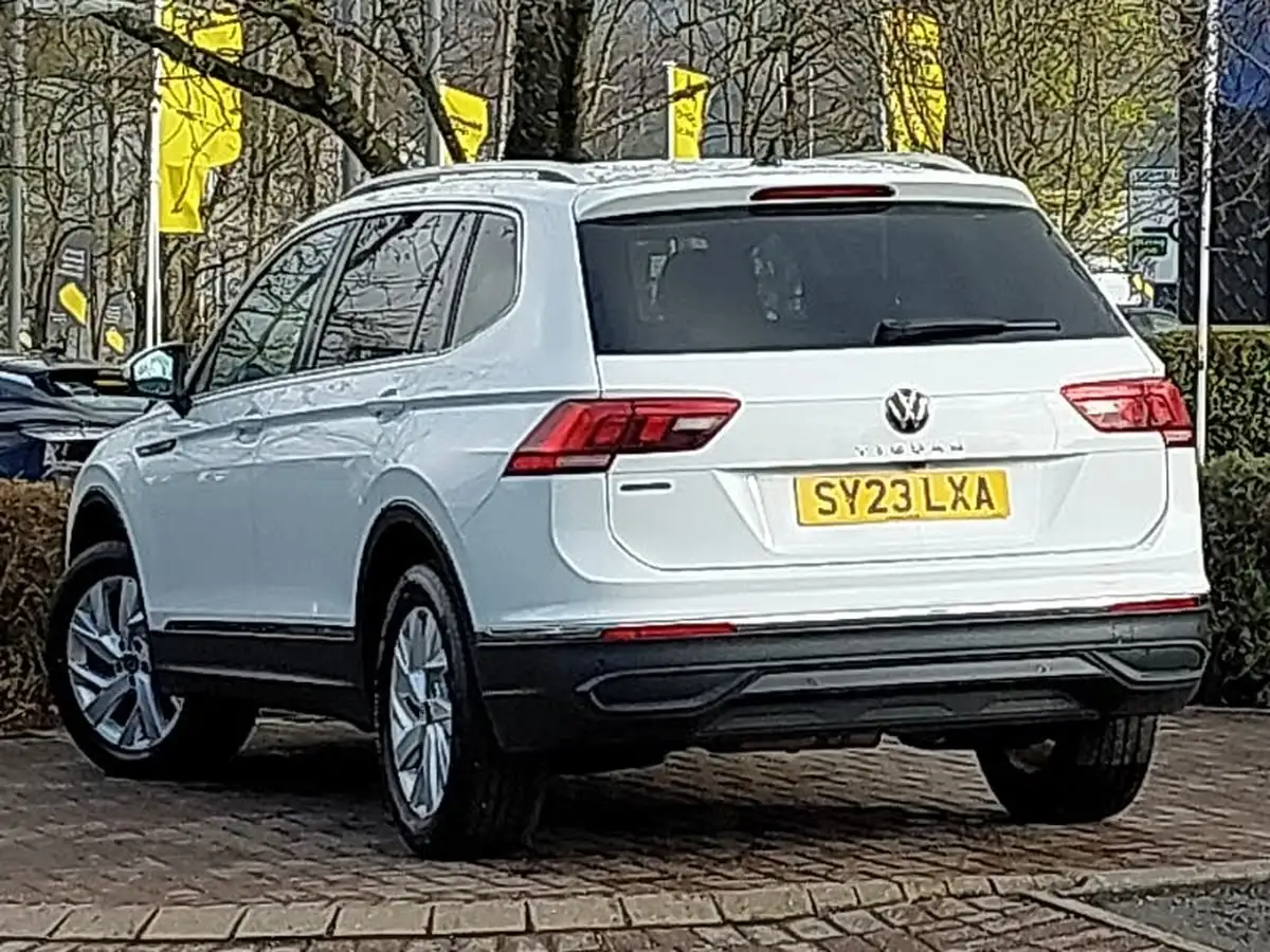 2023-volkswagen-tiguan-allspace-20tdi-life-dsg-big-1