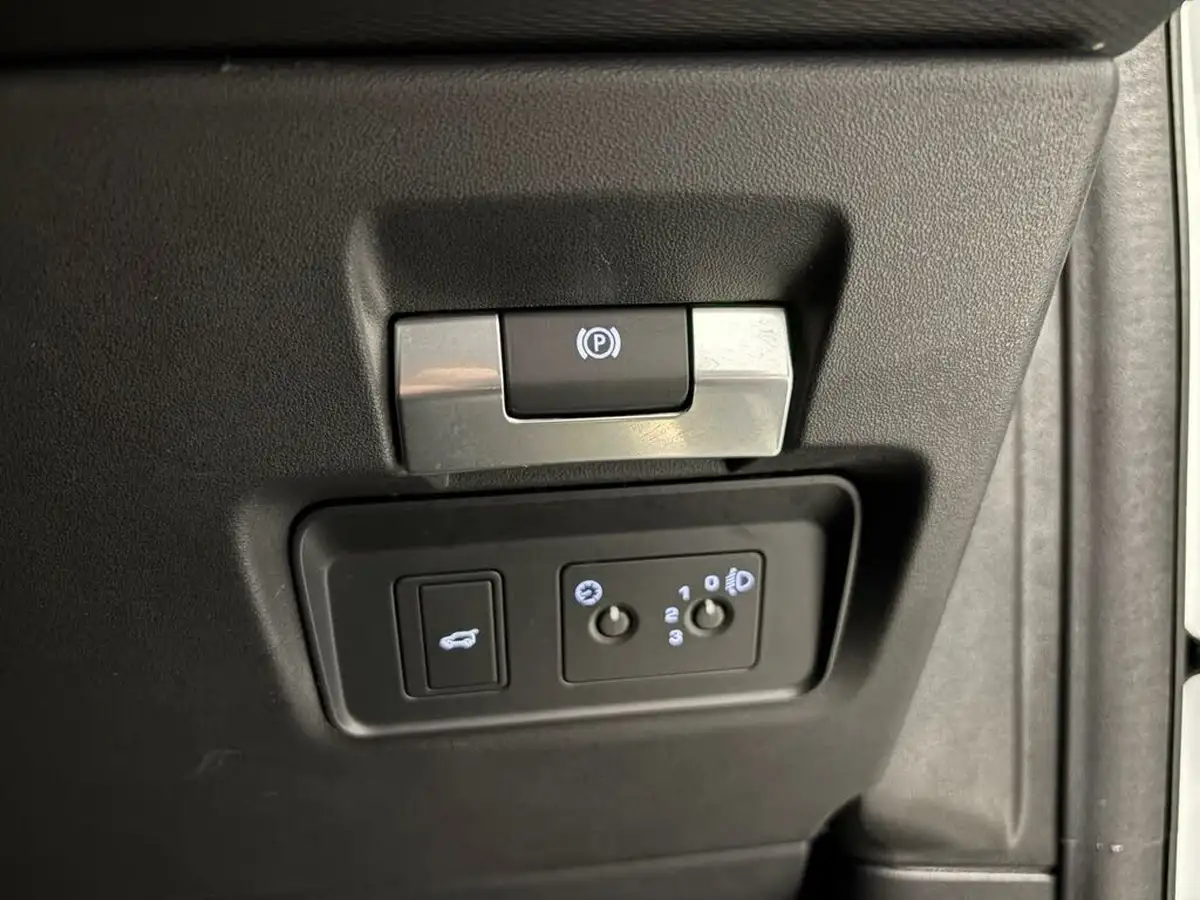 2021-land-rover-discovery-sport-20-d165-r-dynamic-s-plus-big-19