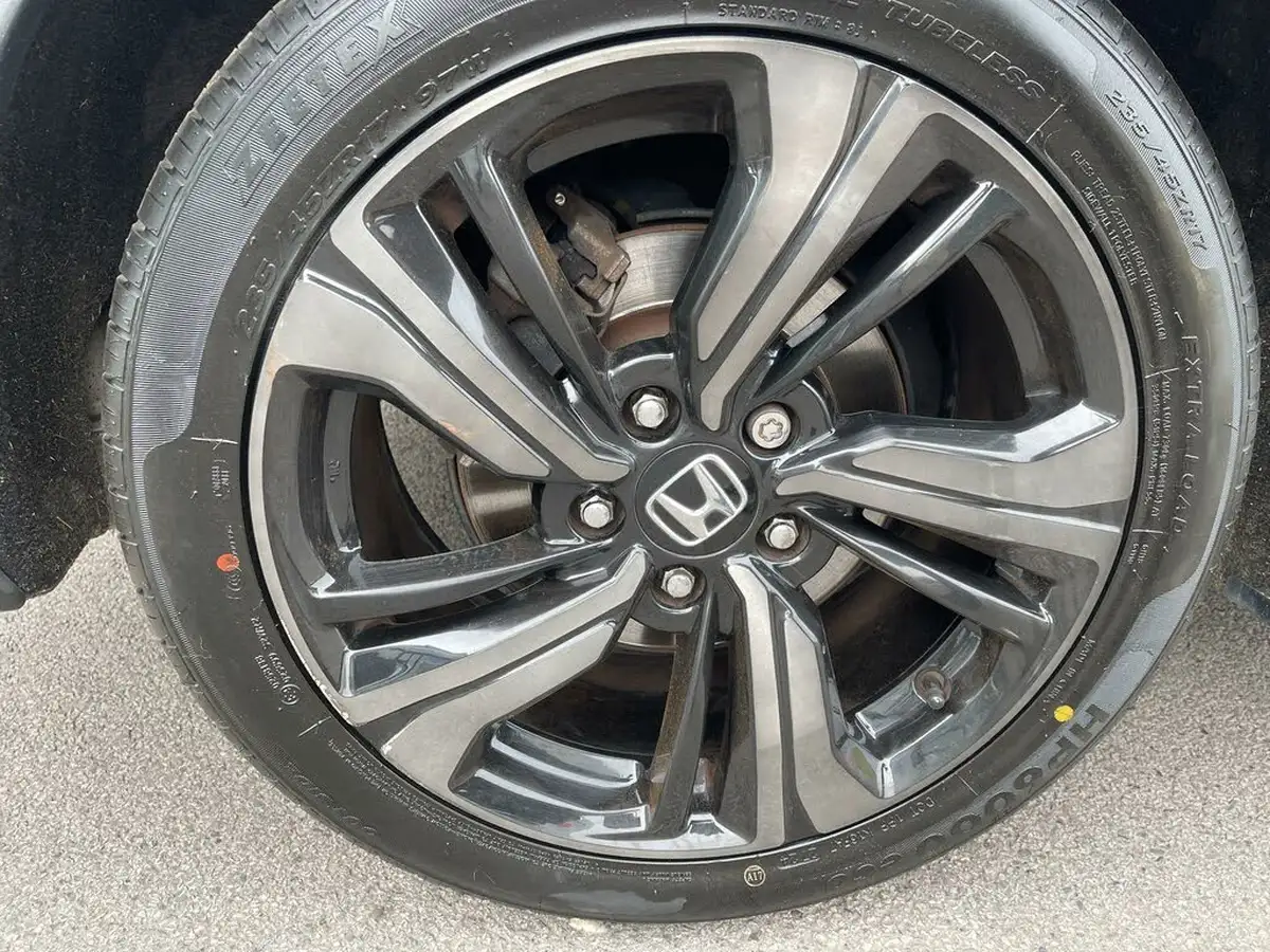2018-honda-civic-10-vtec-turbo-ex-126ps-ss-hatchback-5d-big-30