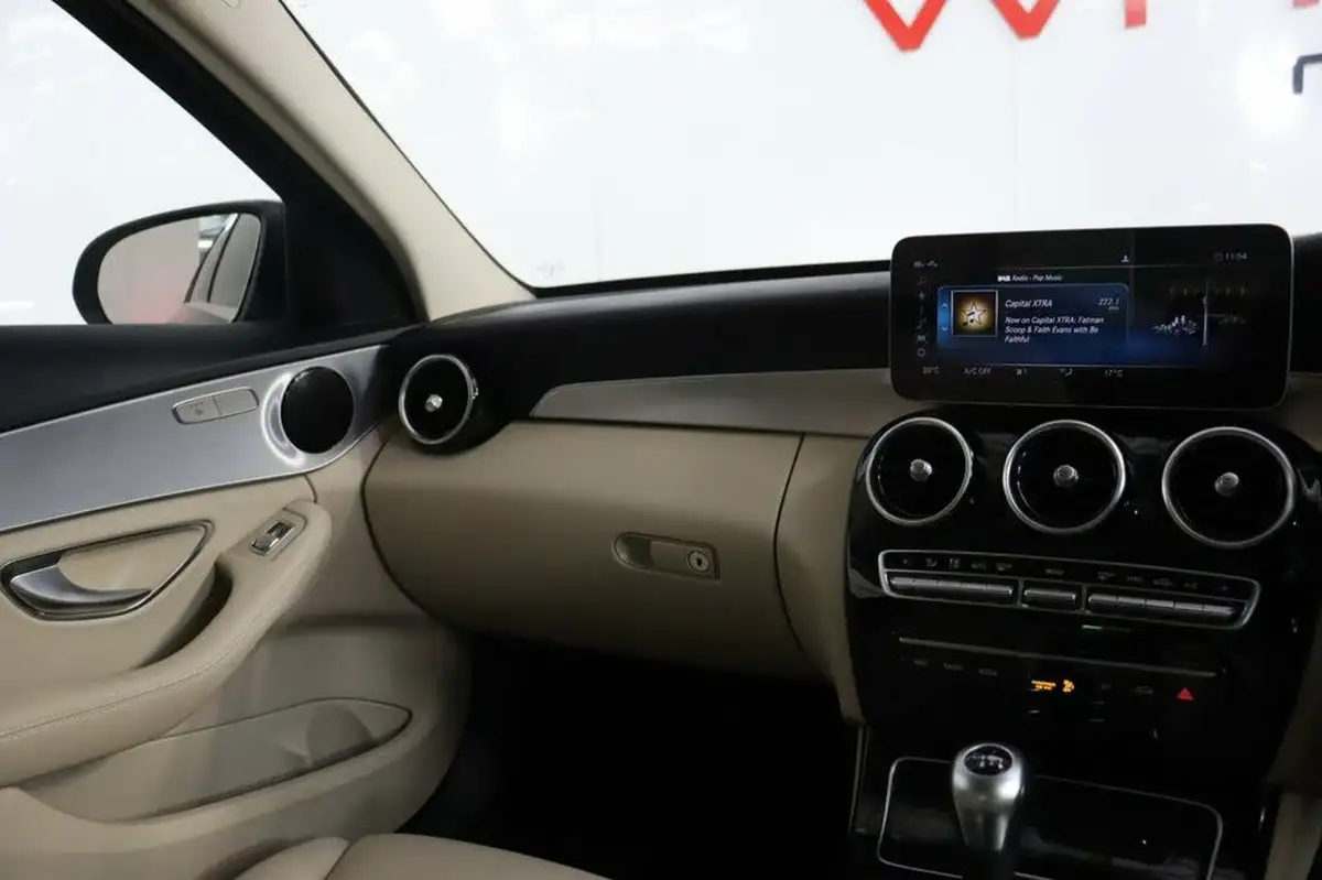 2019-mercedes-benz-c-class-16-c180-sport-ss-saloon-4d-big-7
