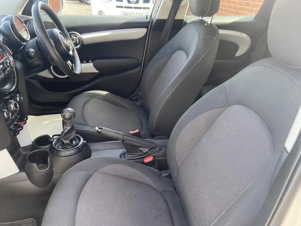 2016-mini-cooper-15-cooper-ss-hatchback-5d-big-12