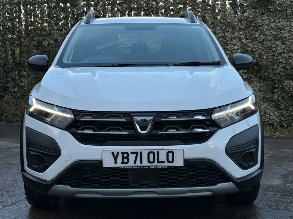 2022-dacia-sandero-stepway-10-tce-essential-90bhp-big-4
