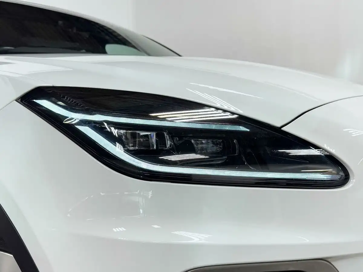 2021-jaguar-e-pace-15-p300e-r-dynamic-hse-big-47