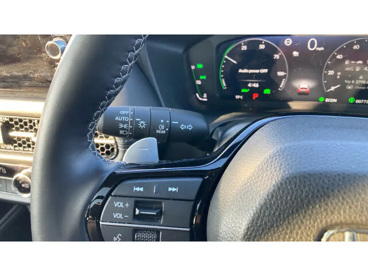 2024-honda-zr-v-20-i-mmd-advance-big-23