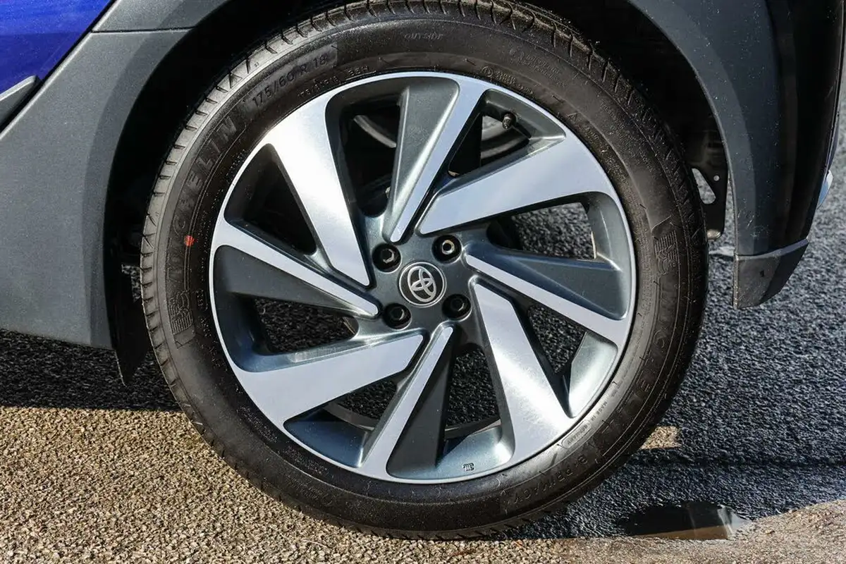 2022-toyota-aygo-x-10-vvt-i-exclusive-big-17