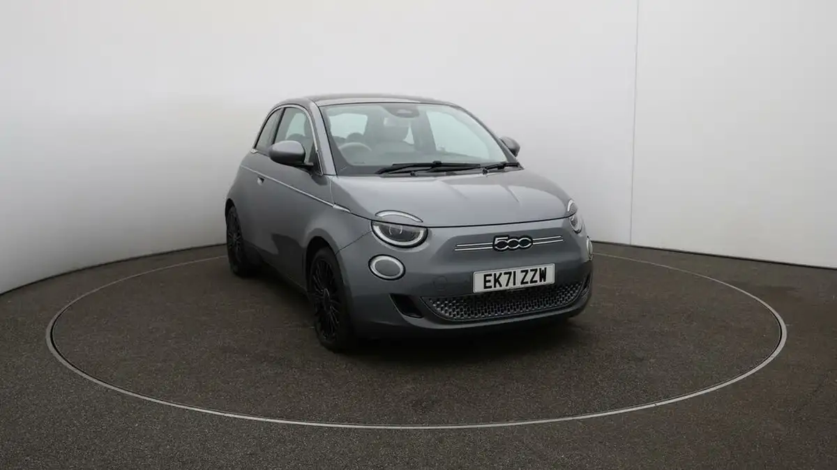 2022-fiat-500-e-la-prima-big-39