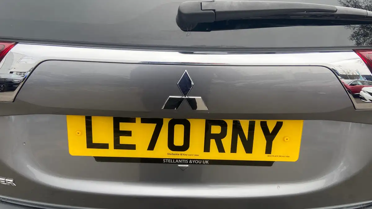 2020-mitsubishi-outlander-20-exceed-big-25