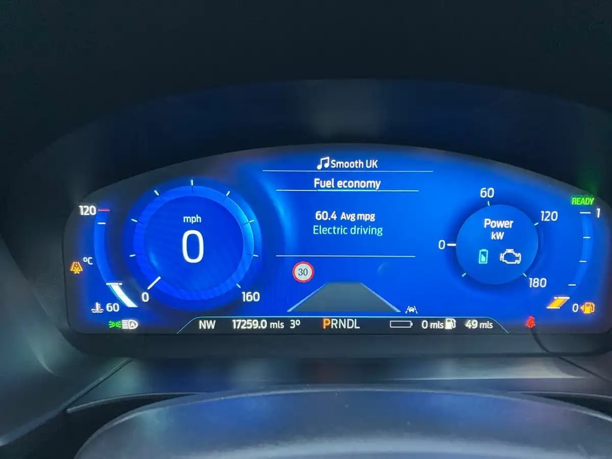 2022-ford-kuga-25t-st-line-x-edition-225ps-phev-big-15