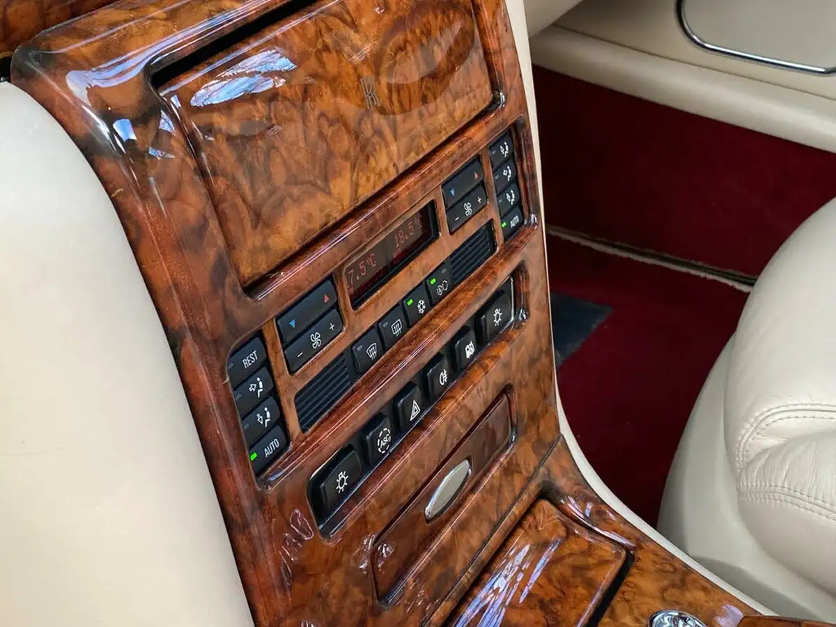1999-rolls-royce-silver-seraph-54-big-71