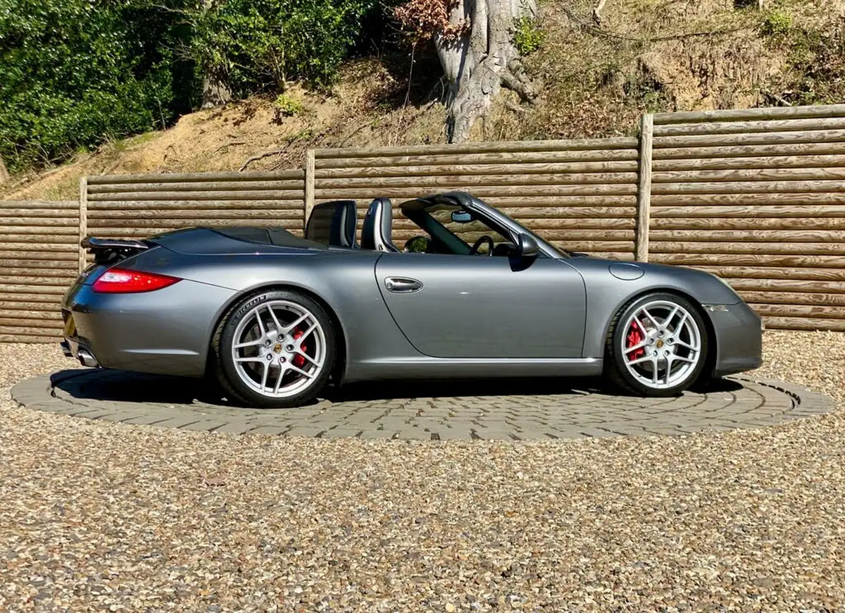 2010-porsche-911-38-carrera-s-cabriolet-auto-big-23