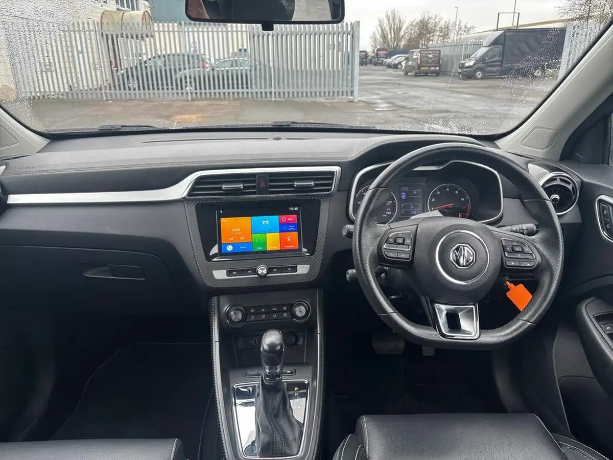 2018-mg-zs-suv-10t-gdi-exclusive-big-11