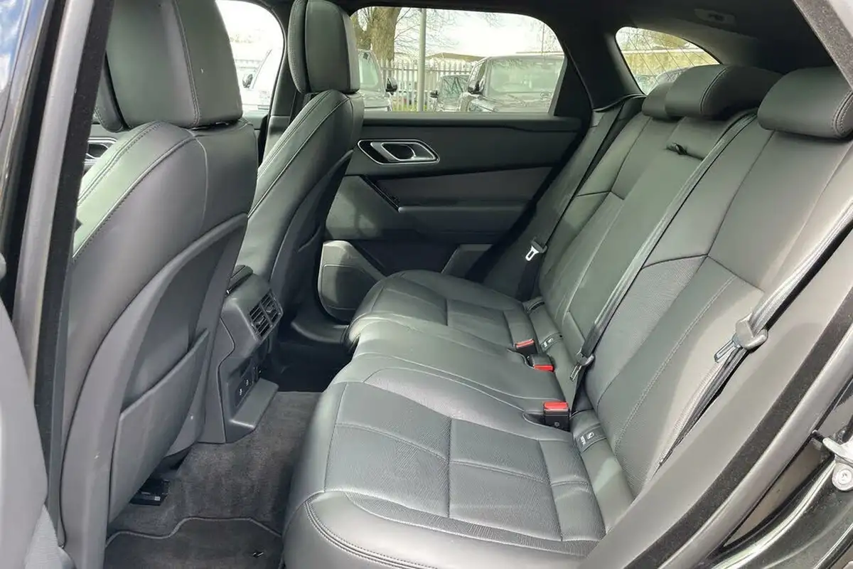 2024-land-rover-range-rover-velar-20-p400e-dynamic-hse-big-54