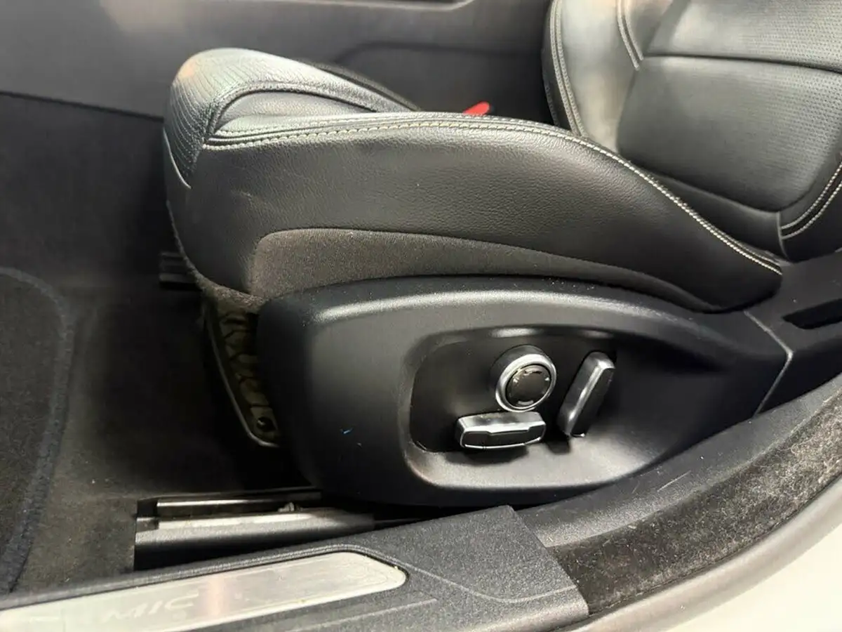 2020-jaguar-xe-20d-r-dynamic-se-awd-big-18