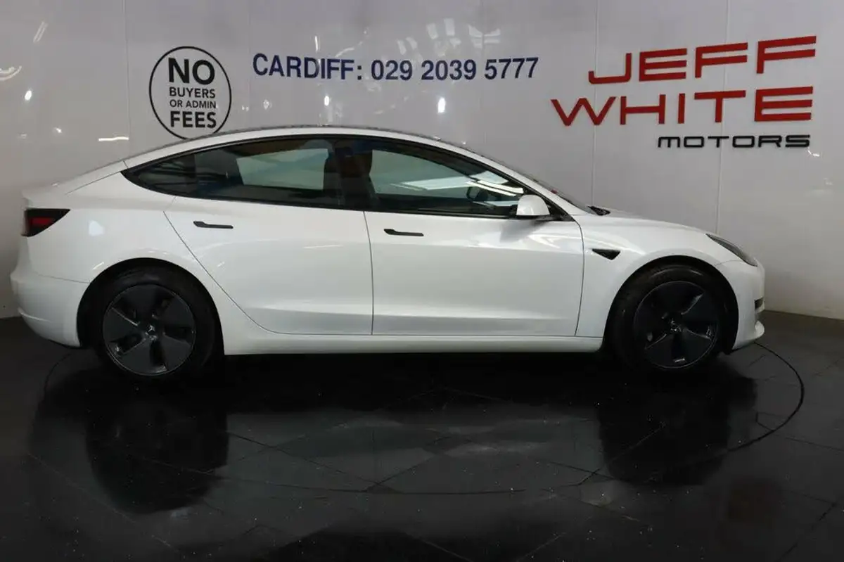 2021-tesla-model-3-e-standard-plus-big-4
