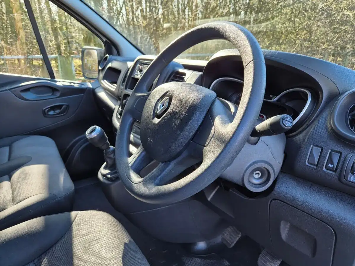 2021-renault-trafic-20dci-sl28-energy-120-business-big-8