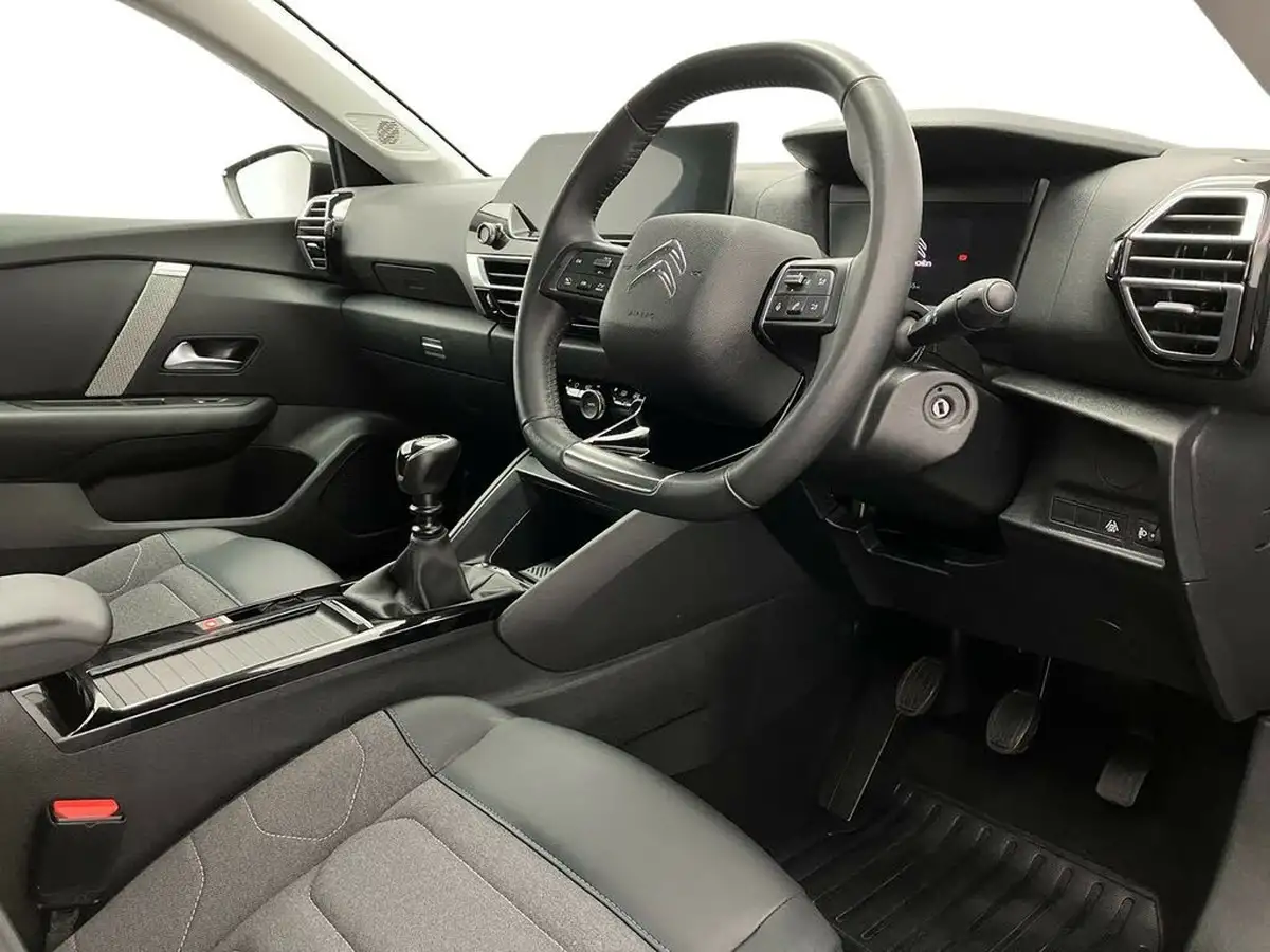 2023-citroen-c4-12-puretech-sense-big-7