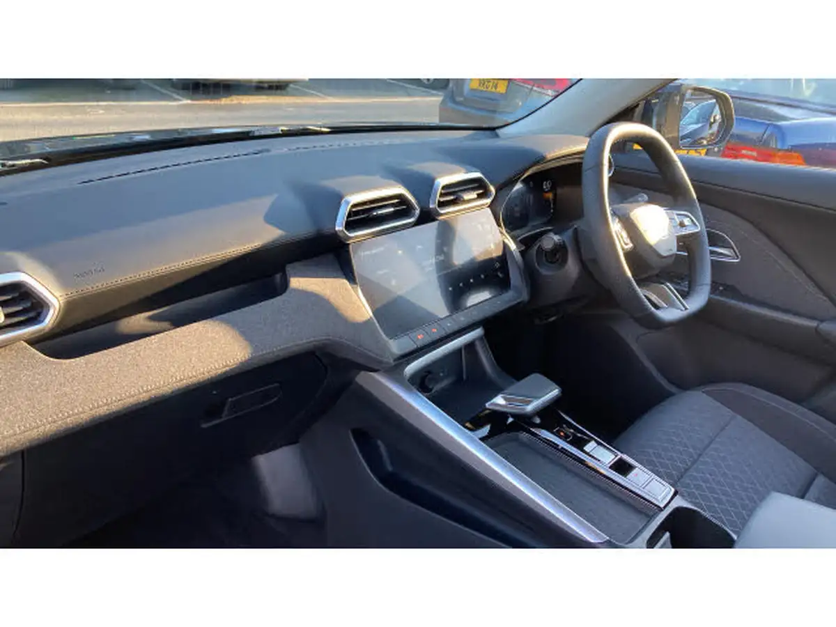 2025-mg-zs-suv-15-se-196ps-hybrid-1498cc-auto-big-8