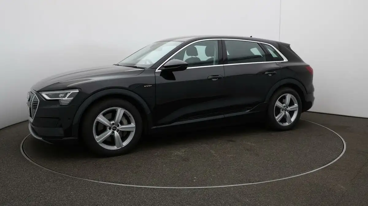 2021-audi-e-tron-55e-technik-station-wagon-big-57