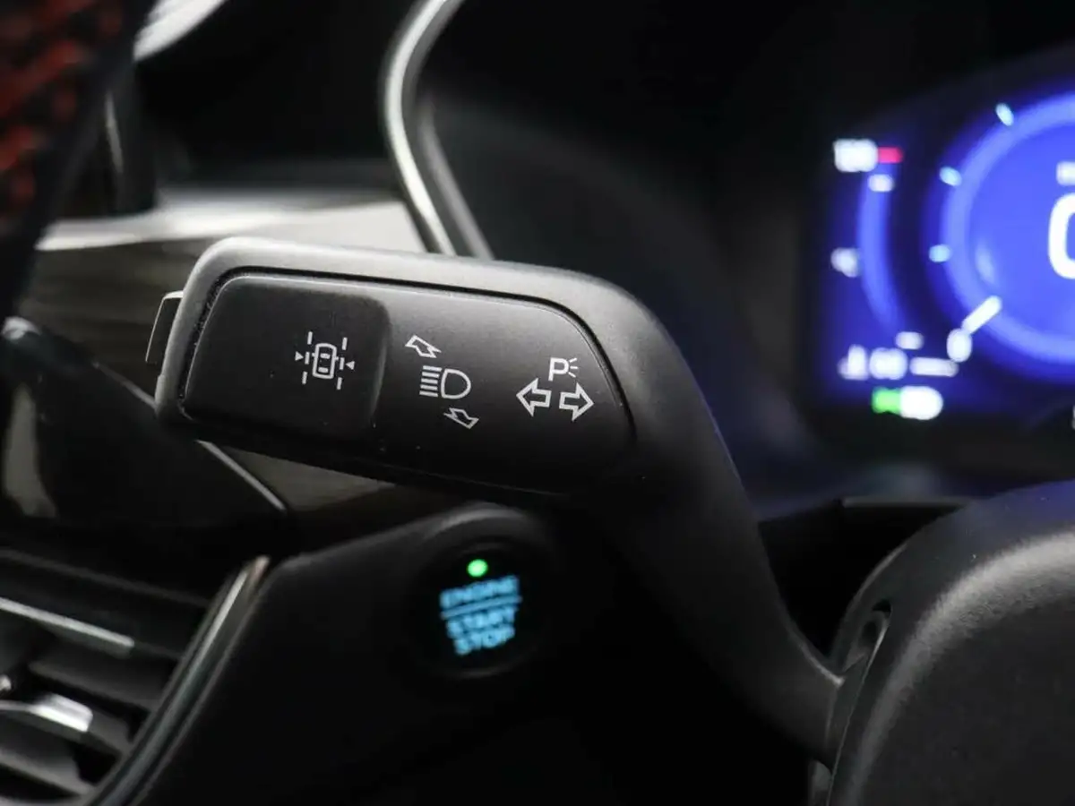 2024-ford-kuga-25t-vignale-190ps-fhev-big-47