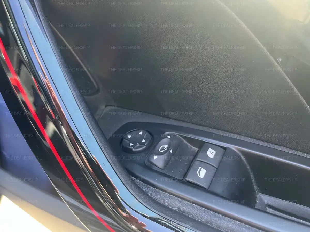 2018-peugeot-208-16-thp-gti-prestige-big-32