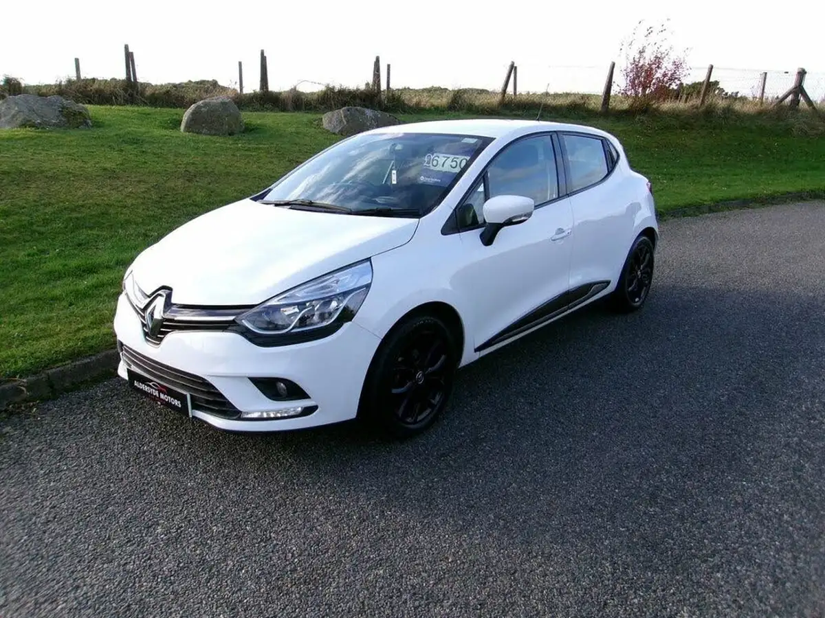 2019-renault-clio-09-tce-play-75ps-big-1