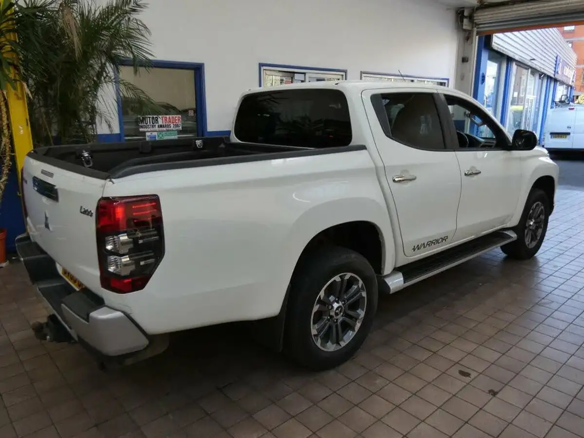 2019-mitsubishi-l200-22di-d-warrior-auto-big-21