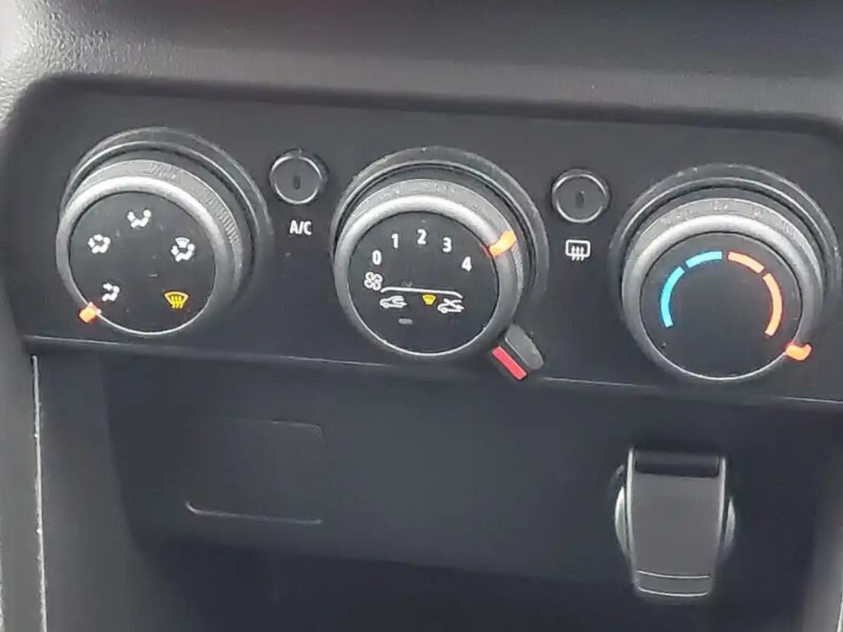 2022-dacia-sandero-stepway-10-tce-essential-90bhp-big-11