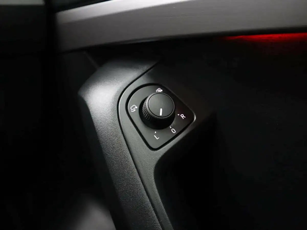 2023-seat-ateca-15-ecotsi-fr-sport-big-33