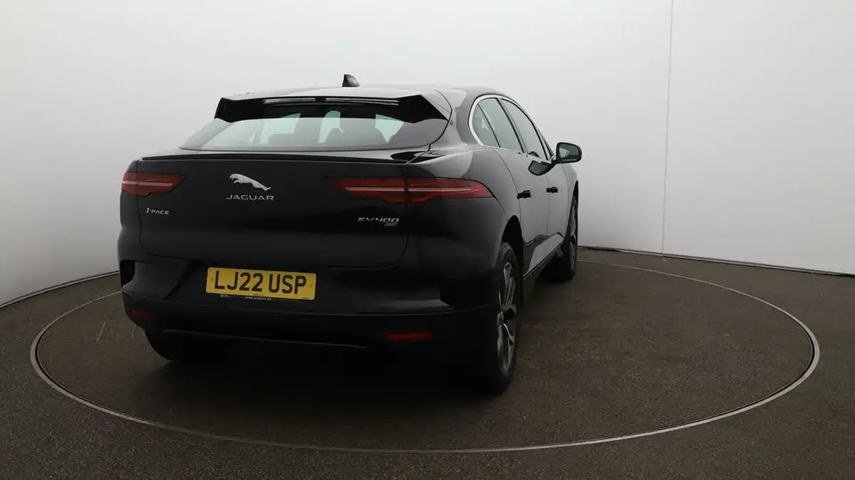 2022-jaguar-i-pace-ev400-hse-big-48