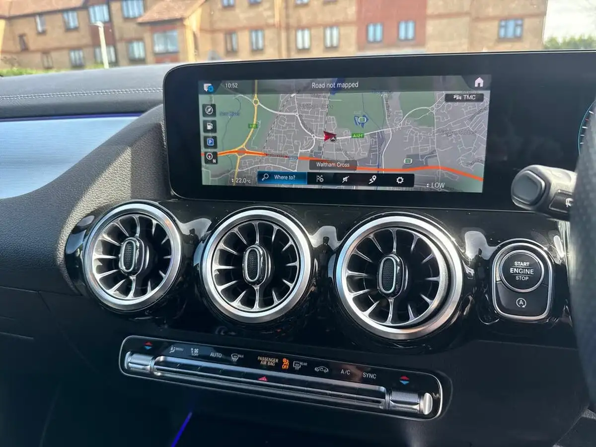 2022-mercedes-benz-b-class-13-b200-amg-line-premium-plus-edition-big-19