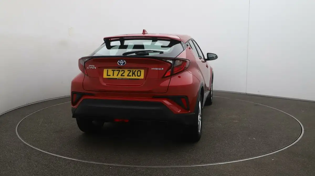 2022-toyota-c-hr-18-vvt-i-icon-big-54