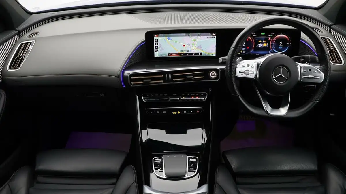 2022-mercedes-benz-eqc-e-eqc-400-amg-line-big-5