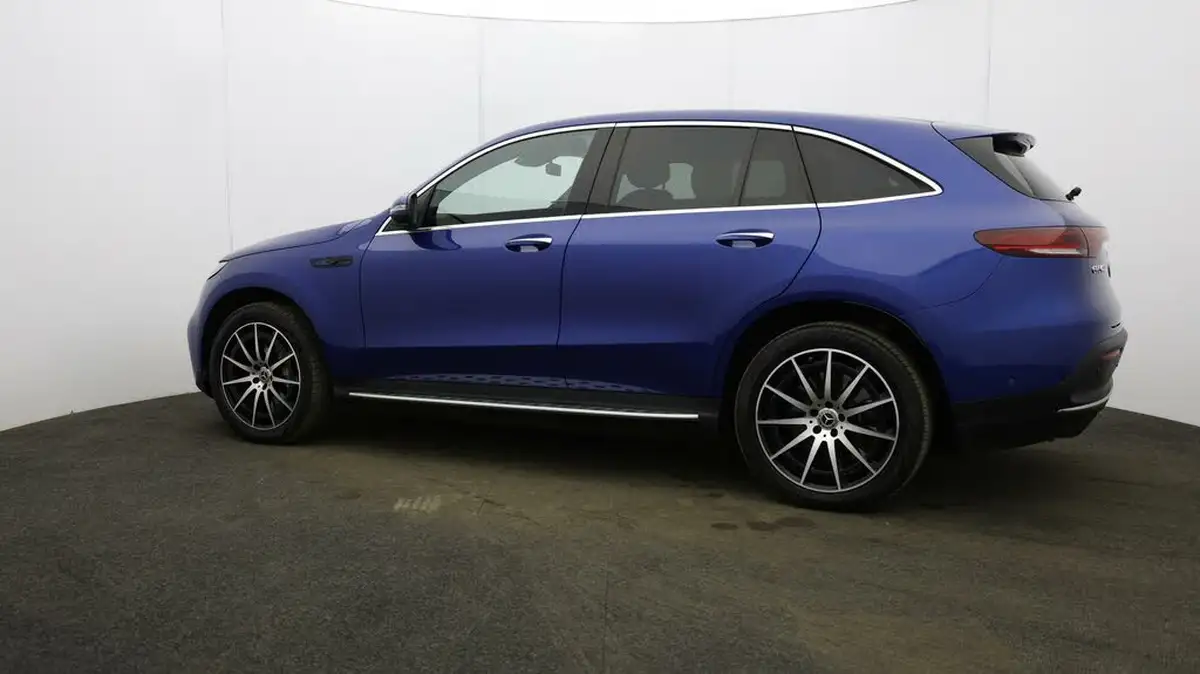 2022-mercedes-benz-eqc-e-eqc-400-amg-line-big-44
