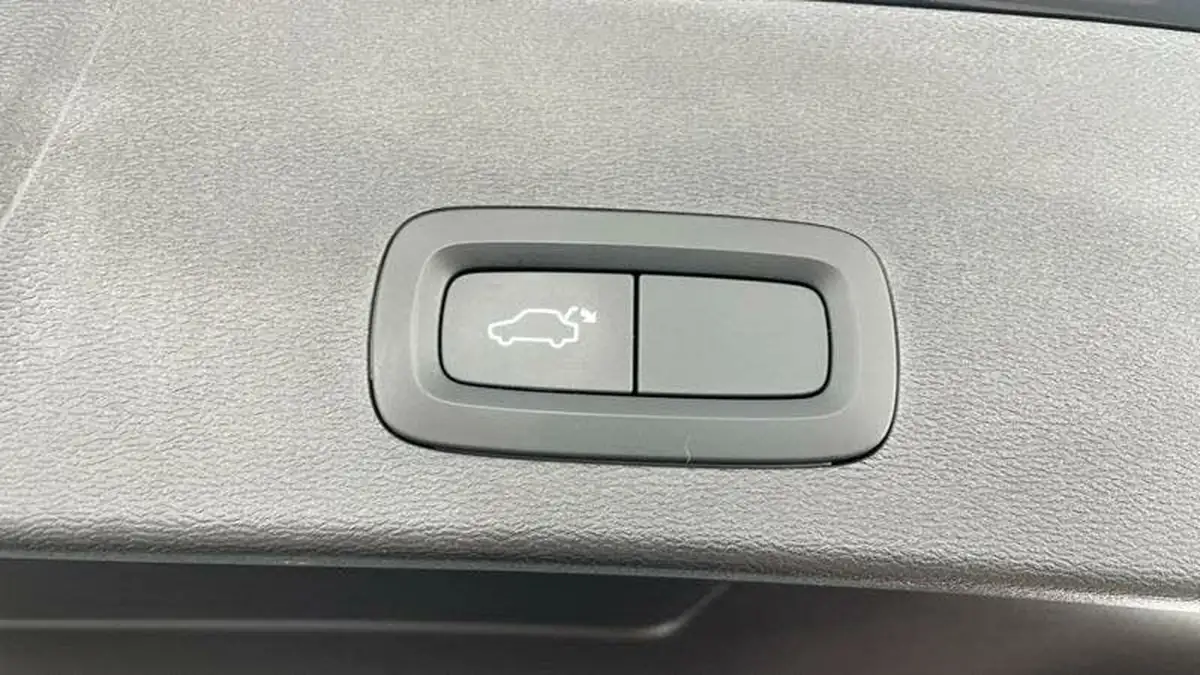 2021-volvo-xc40-20-b4-inscription-pro-194bhp-auto-big-30
